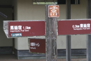 哹
